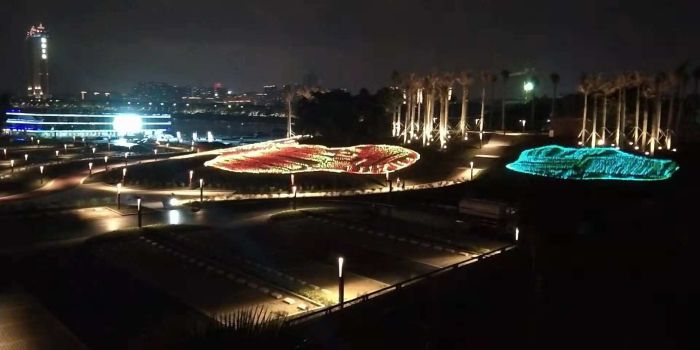 邕江南岸亮化工程一角。袁世华 摄.jpg