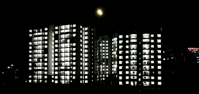 东兰县移民安设幼区(EPC)项目夜景。李乐 摄.png