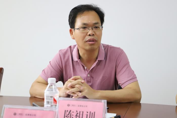 21.2陈祖训讲话。侯健杰 摄700.JPG