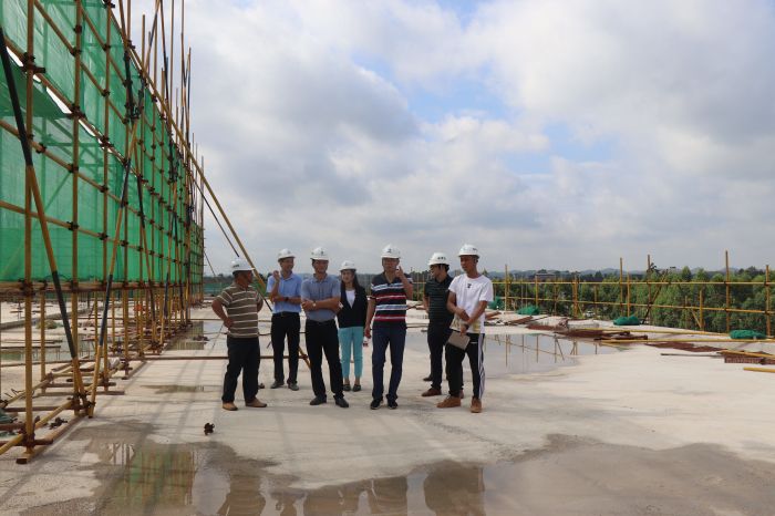 查抄现场。 杨俊峰 摄.jpg