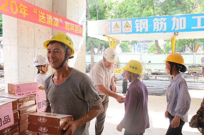 区工业设计院住宅项目送清冷。张钊林 摄.JPG