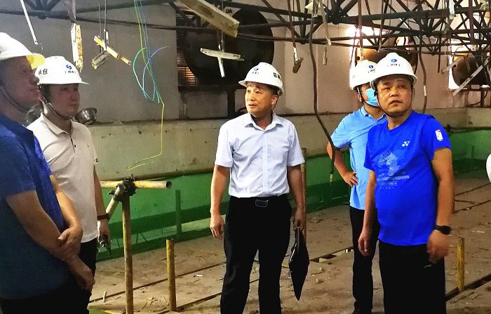 现场查抄领导。宋裕文  摄.jpg