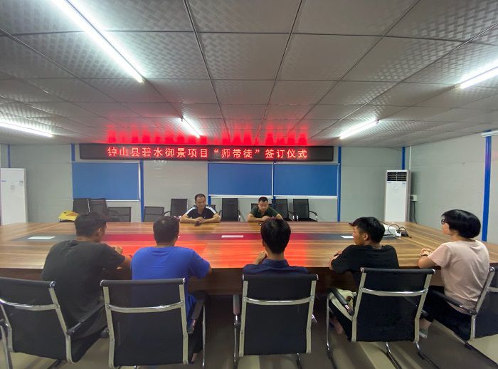 典礼现场。韦秀丽 摄.jpg