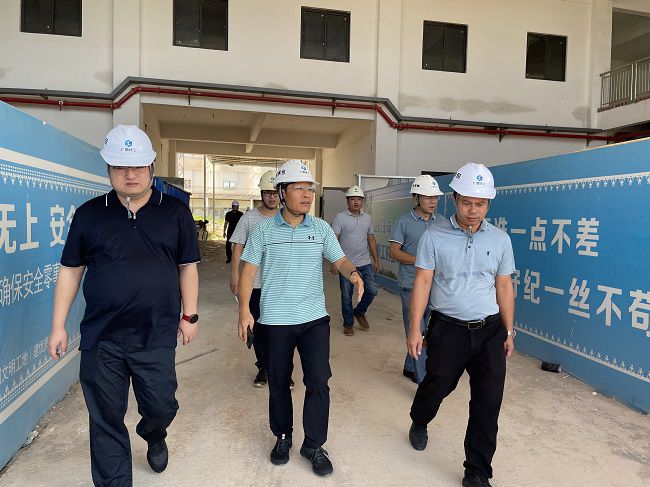 查抄现场。刘博群 摄（建图）.jpg