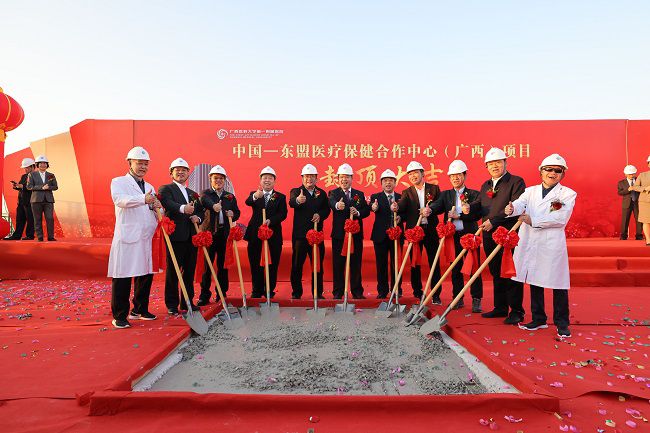 浇筑混凝土现。ńㄍ迹.jpg