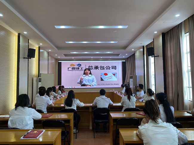 进建现场；畦磋 摄（建图）.jpg