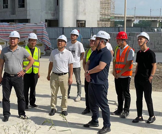 调研现场。王尊业 摄（建图）.jpg