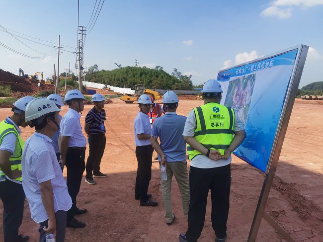 查抄现场。陆勤 摄（建图）.jpg