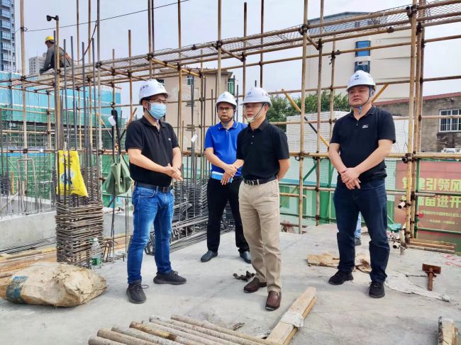 查抄现场。莫铠嫣 摄（建图）.jpg