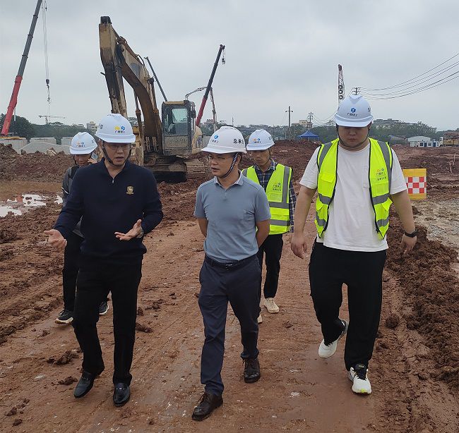 查抄领导现场。陆勤 摄（建图）.jpg