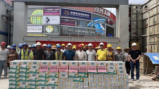 活动合影。容芝雅 摄（建图）.jpg